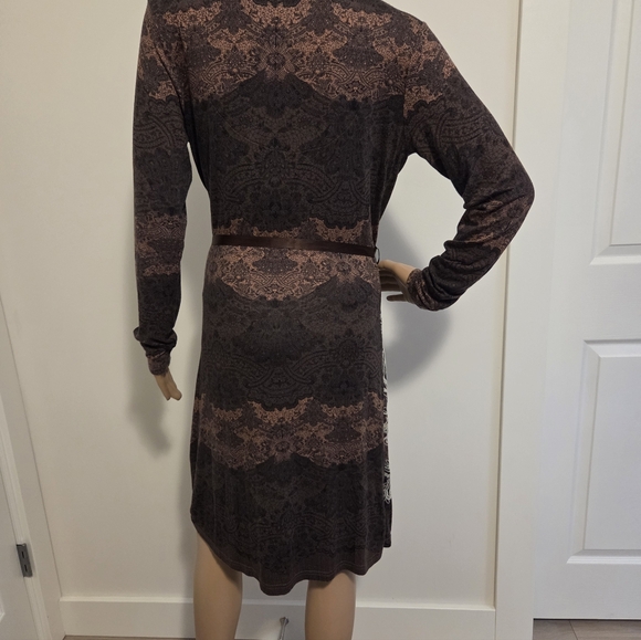 Elegant Brown Patterned Wrap Dress - Picture 6 of 12